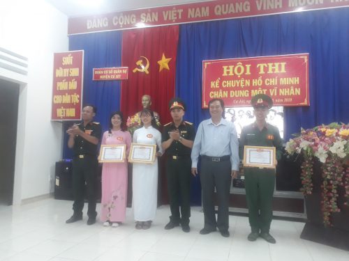Tham gia hội thi Kể chuyện về tấm gương đạo đức Hồ Chí Minh cùng các chiến sỹ C4