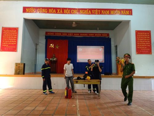 Hướng dẫn phòng cháy chữa cháy cho đội ngũ giáo viên – nhân viên và học sinh